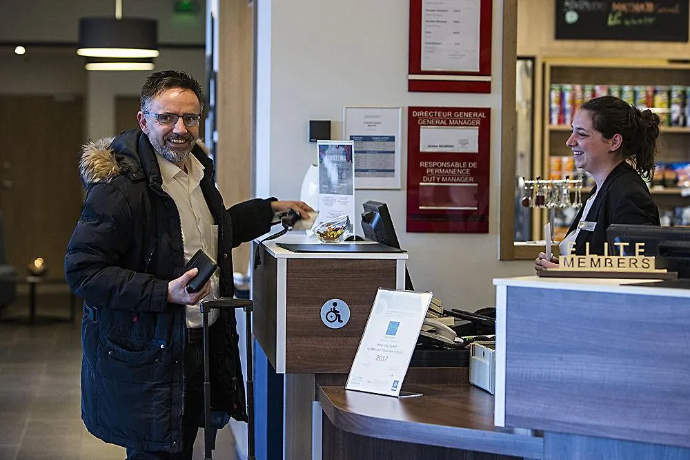 Courtyard By Marriott Toulouse Airport Hotel