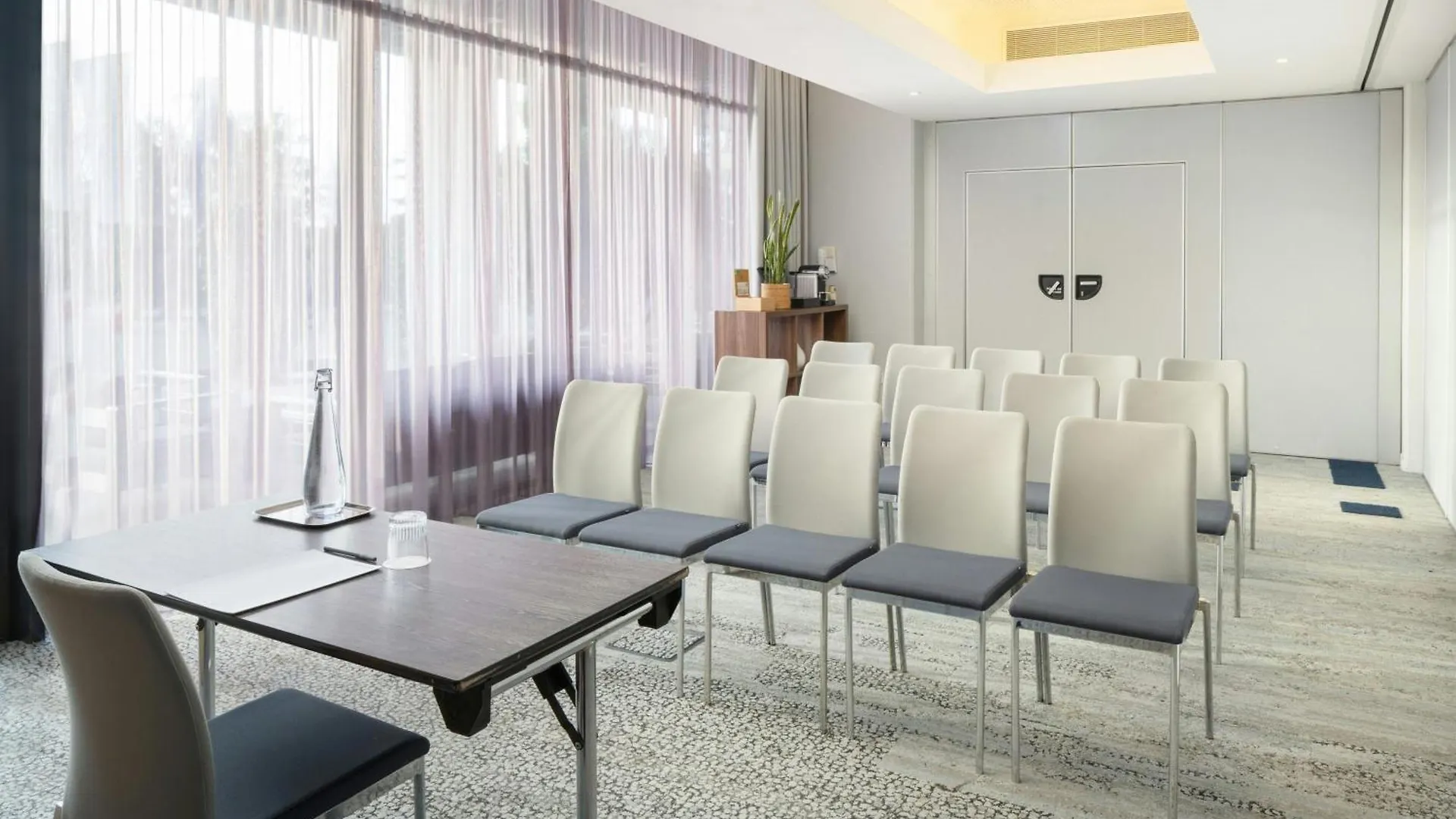 Hotel Courtyard By Marriott Toulouse Airport France