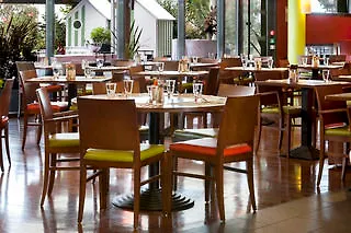 Courtyard By Marriott Toulouse Airport Hotel