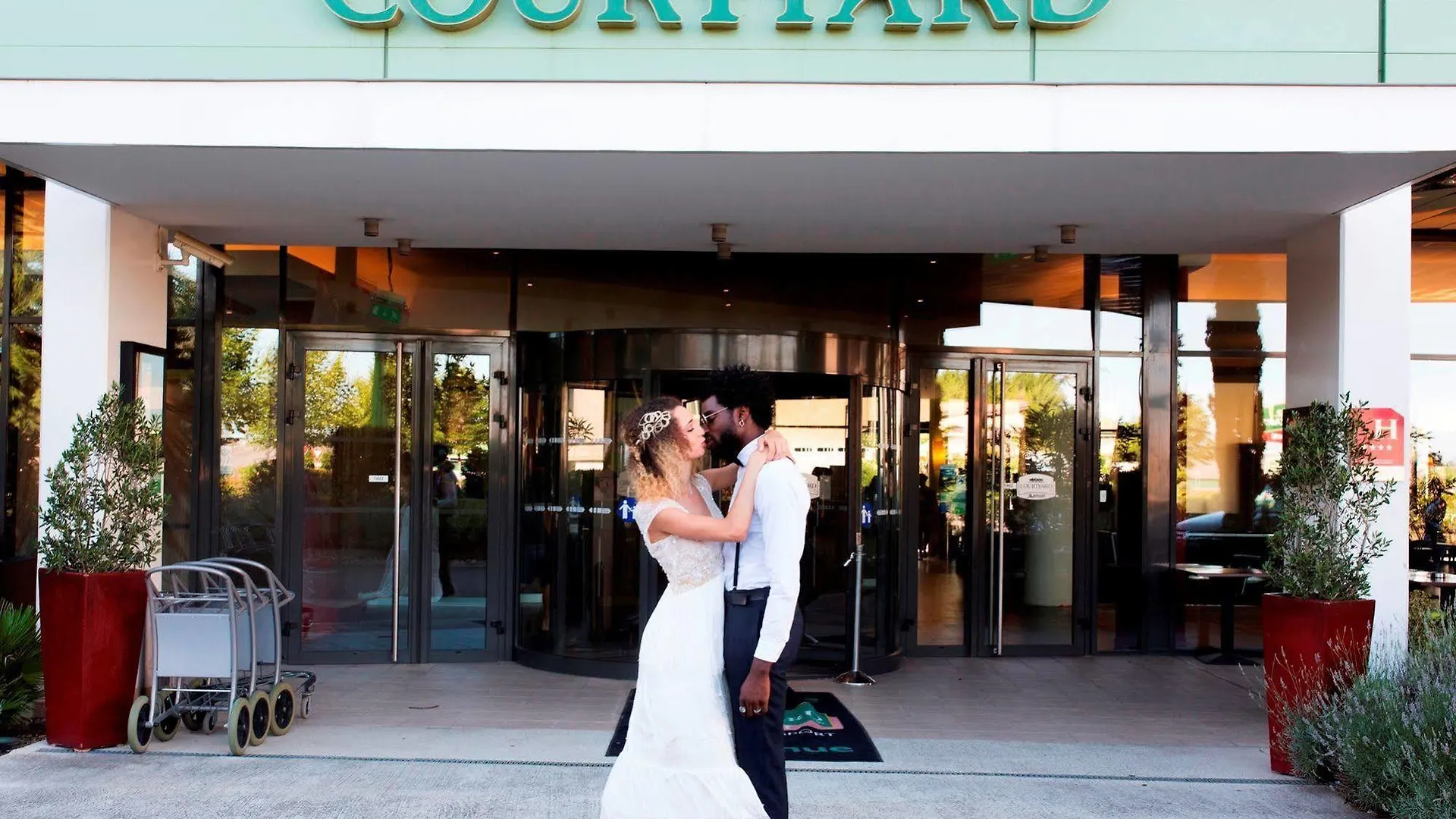 Courtyard By Marriott Toulouse Airport Hotel