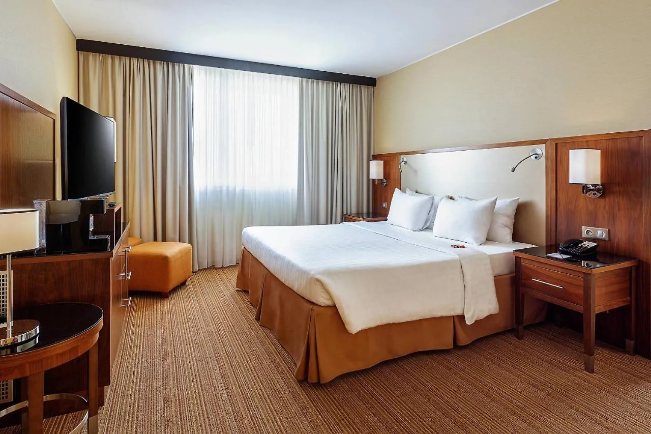 Hotel Courtyard By Marriott Toulouse Airport 4*,